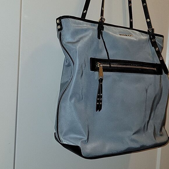 Michael Kors Leila Large Pale blue Tote Studded Straps - Picture 6 of 14
